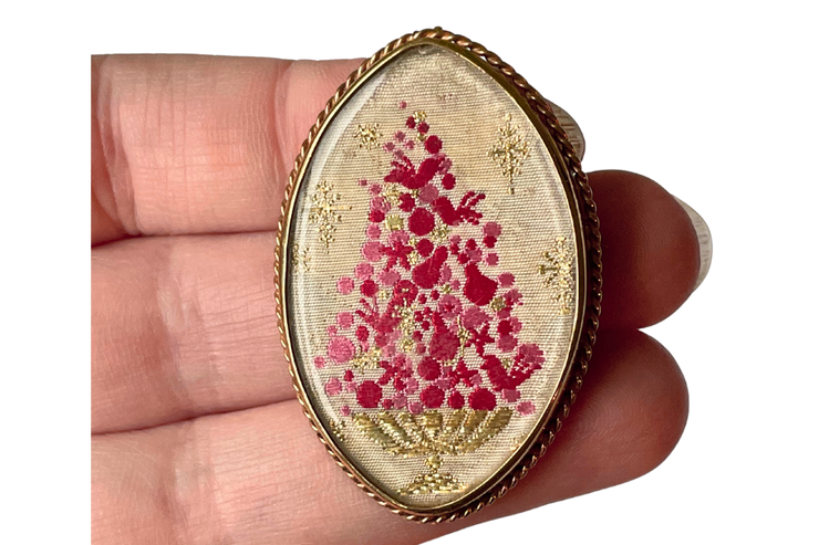 Antique 9k Yellow Gold Navette Brooch with Floral Embroidery