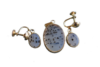 Vintage Gold Plated Agate Pendant and Screw Back Earrings (Clip-On)
