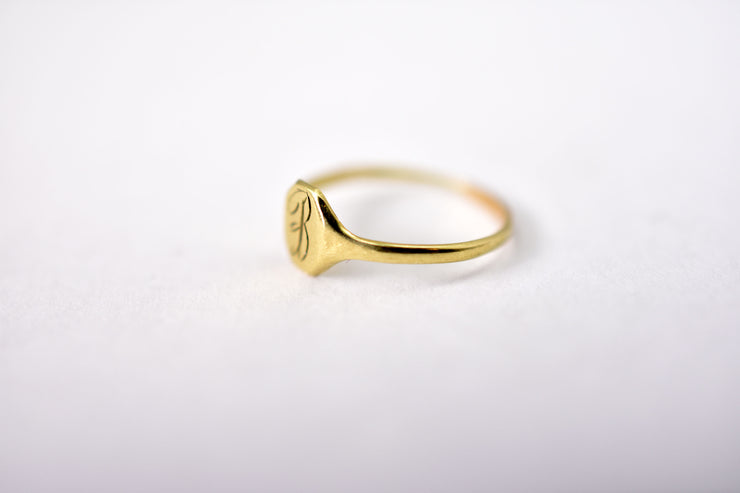 Dainty Vintage 14k Initial Signet Ring with "B"