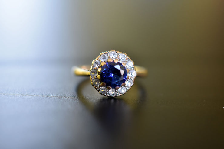 Vintage 9k Sapphire & Topaz Halo Ring