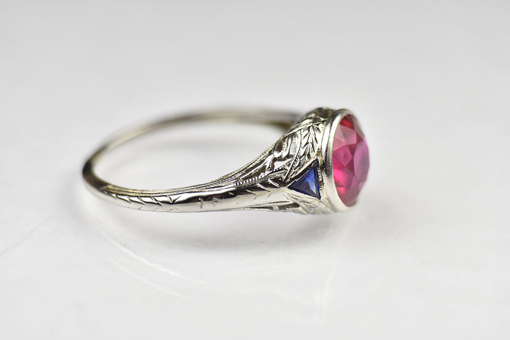 18k Art Deco Ruby and Sapphire Filigree Ring