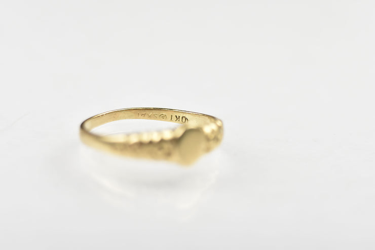 Vintage 10k Baby Signet Ring with a W Initial