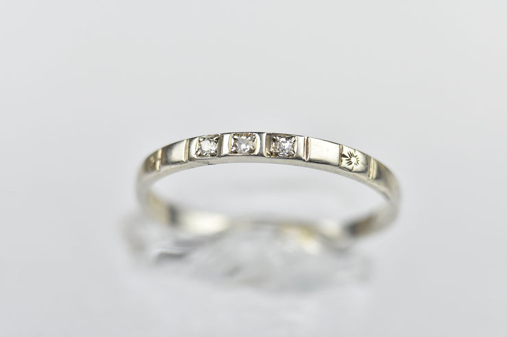 Vintage 18k Art Deco Three Stone Diamond Wedding Band / Stacking Ring