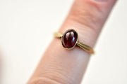 Adorable 9k Garnet Cabochon Ring