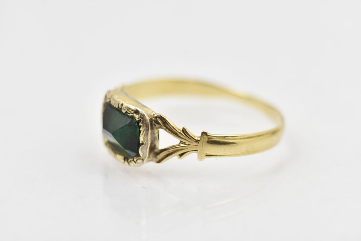 Antique 15k Georgian Green Stone Ring