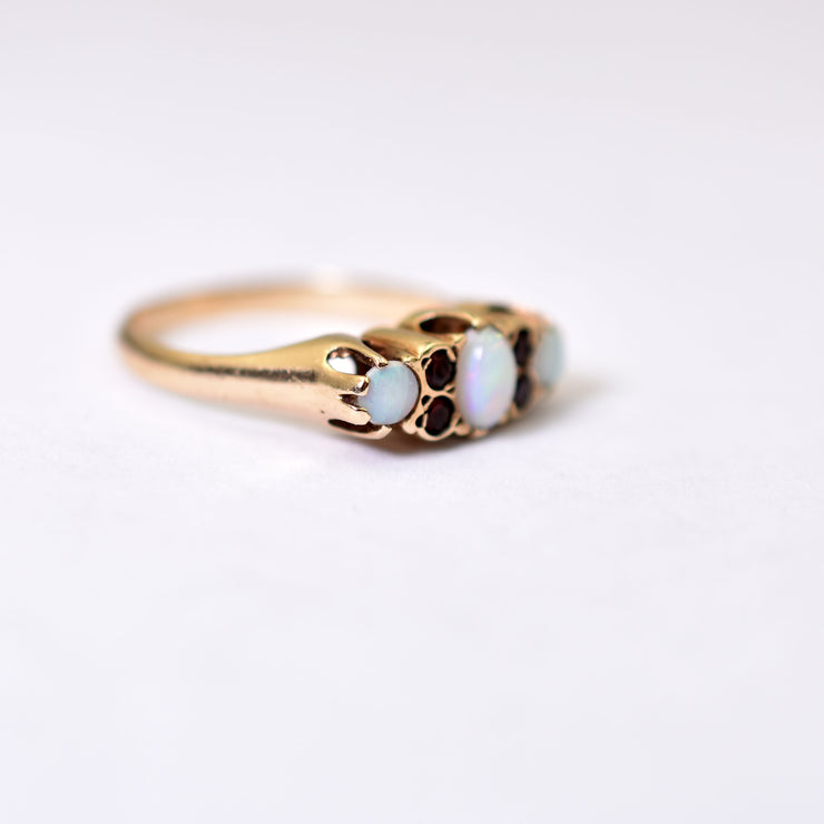 Vintage 10k Opal and Garnet Ring