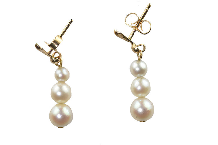 Vintage Classic 14k Graduated Pearl Drop Earrings