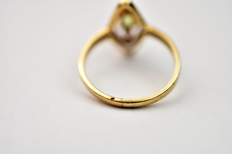 Vintage 10k Peridot & Diamond Navette Ring