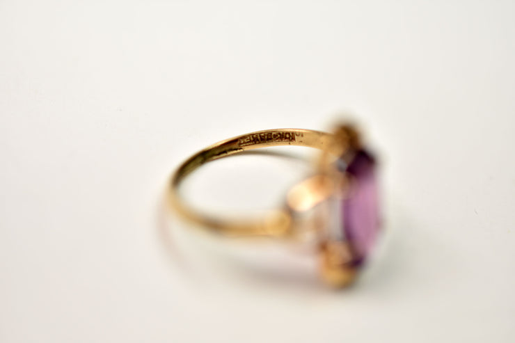 Vintage 10k Unique Purple Paste Ring