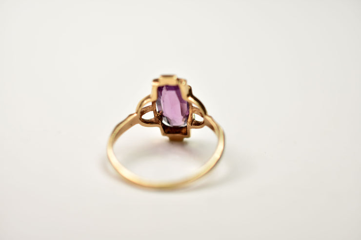 Vintage 10k Unique Purple Paste Ring