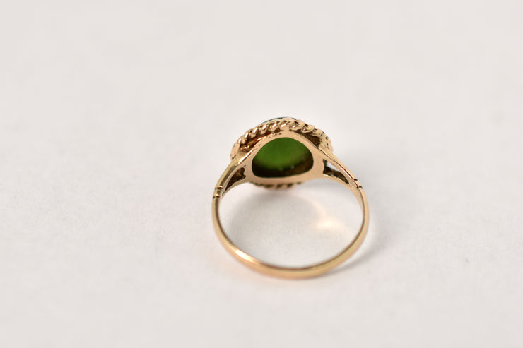 Vintage 9k Round Jade Ring