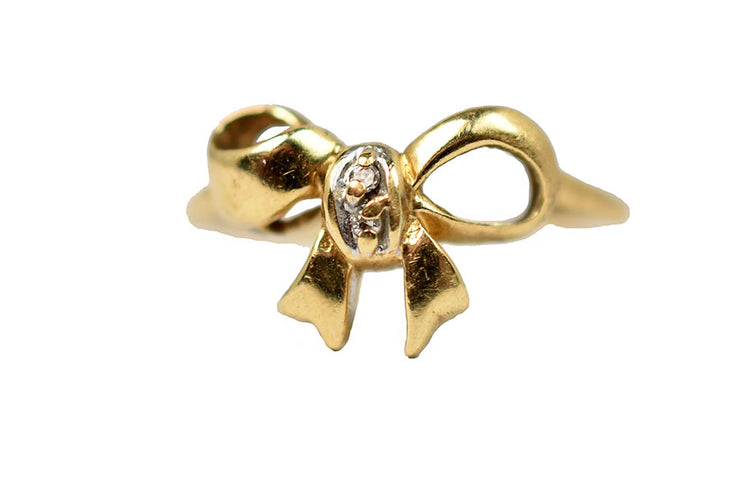 Perfectly Stacking 10k Bow & Diamond Ring