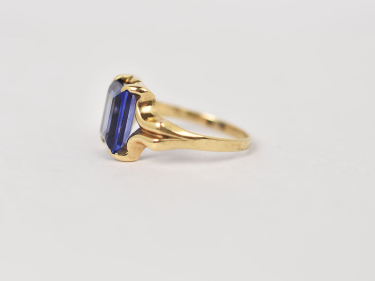Retro 10k Sapphire Ring