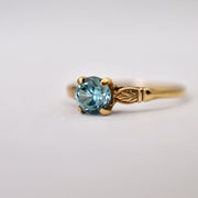 Vintage 10k Blue Zircon Ring