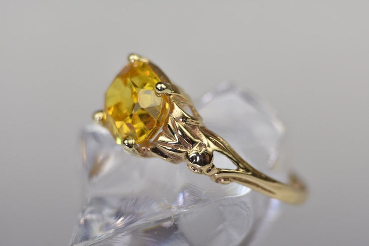 Vintage 10k Yellow Gold and Sparkling Yellow Stone