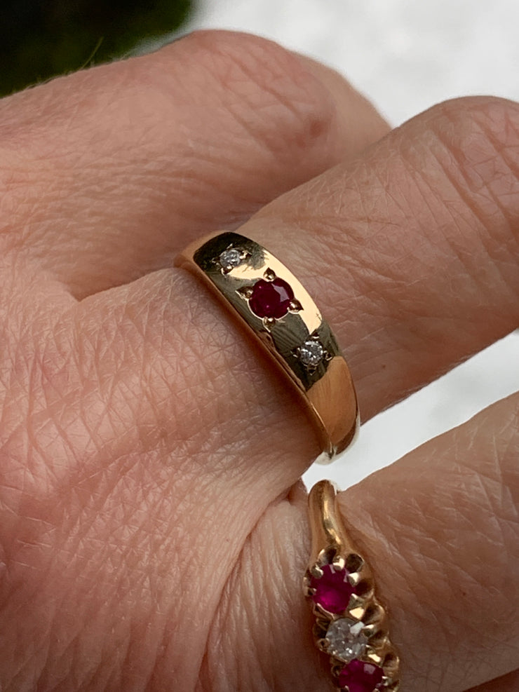 Vintage 10k Ruby & Diamond Ring